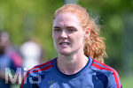19.08.2026, München, Deutschland. Google Pixel Frauen-Bundesliga: Die FC Bayern Frauen absolvieren auf dem FC Bayern Campus eine Trainingseinheit vor dem Bundesliga-Saisonauftakt gegen den 1. FC Union Berlin. Stine Ballisager (FC Bayern Frauen)