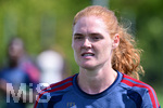 19.08.2026, München, Deutschland. Google Pixel Frauen-Bundesliga: Die FC Bayern Frauen absolvieren auf dem FC Bayern Campus eine Trainingseinheit vor dem Bundesliga-Saisonauftakt gegen den 1. FC Union Berlin. Stine Ballisager (FC Bayern Frauen)