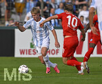 22.08.2026, Fussball DFB-Pokal 2026/27, 1.Runde, TSV 1860 München - Holstein Kiel, im Stadion an der Grünwalderstrasse in München, v.l. Fabio Wagner (TSV 1860 München) gegen Jonas Therkelsen (Holstein Kiel) 


