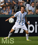 22.08.2026, Fussball DFB-Pokal 2026/27, 1.Runde, TSV 1860 München - Holstein Kiel, im Stadion an der Grünwalderstrasse in München, Julian Bell (TSV 1860 München) am Ball.



