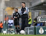 22.08.2026, Fussball DFB-Pokal 2026/27, 1.Runde, TSV 1860 München - Holstein Kiel, im Stadion an der Grünwalderstrasse in München, Trainer Alper Kayabunar (TSV 1860 München) nachdenklich.


