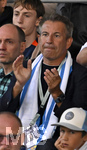22.08.2026, Fussball DFB-Pokal 2026/27, 1.Runde, TSV 1860 München - Holstein Kiel, im Stadion an der Grünwalderstrasse in München, Präsident Gernot Mang (TSV 1860 München) klatscht.



