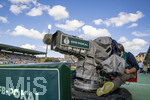 22.08.2026, Fussball DFB-Pokal 2026/27, 1.Runde, TSV 1860 München - Holstein Kiel, im Stadion an der Grünwalderstrasse in München, TV-Kamera am Spielfeldrand.