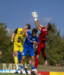 23.08.2026, Fussball Bezirksliga Schwaben Süd 2026/27, 6.Spieltag, FC Bad Wörishofen - FC Thalhofen, im Stadion Bad Wörishofen. rechts: Torwart Sebastian Hollenzer (Bad Wörishofen),  Zweikampf, Duell, Aktion, Action, , 