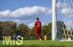 23.08.2026, Fussball Bezirksliga Schwaben Süd 2026/27, 6.Spieltag, FC Bad Wörishofen - FC Thalhofen, im Stadion Bad Wörishofen. Torwart Sebastian Hollenzer (Bad Wörishofen) steht einsam vor seinem Tor.