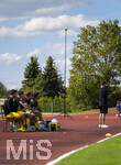 23.08.2026, Fussball Bezirksliga Schwaben Süd 2026/27, 6.Spieltag, FC Bad Wörishofen - FC Thalhofen, im Stadion Bad Wörishofen. Live-Internet-Übertragung: die Veo Cam 3 auf dem Hochstativ am Spielfeldrand zeichnet das Spiel automatisch auf. Mit der integrierten KI-gestützten Follow-Cam-Technologie folgt die Veo Cam automatisch dem Geschehen auf dem Spielfeld, um das bekannte TV-Übertragungserlebnis zu erzeugen,