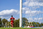 23.08.2026, Fussball Bezirksliga Schwaben Süd 2026/27, 6.Spieltag, FC Bad Wörishofen - FC Thalhofen, im Stadion Bad Wörishofen. Torwart Sebastian Hollenzer (Bad Wörishofen) steht einsam vor seinem Tor.