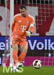 28.08.2026, Fussball Bundesliga 2026/2027, 1.Spieltag, FC Bayern München - VfB Stuttgart, in der Allianz-Arena München,   Torwart Manuel Neuer (FC Bayern München) Schusshaltung


