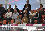 28.08.2026, Fussball Bundesliga 2026/2027, 1.Spieltag, FC Bayern München - VfB Stuttgart, in der Allianz-Arena München,   
Ehren-Präsident Uli Hoeneß (FC Bayern München, Hoeness) nachdenklich.

