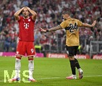 28.08.2026, Fussball Bundesliga 2026/2027, 1.Spieltag, FC Bayern München - VfB Stuttgart, in der Allianz-Arena München,   Harry Kane (FC Bayern München) schlägt die Hände über dem Kopf zusammen


