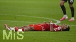 28.08.2026, Fussball Bundesliga 2026/2027, 1.Spieltag, FC Bayern München - VfB Stuttgart, in der Allianz-Arena München,   Nathaniel Brown (FC Bayern München) am Boden


