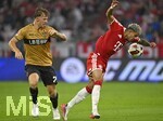 28.08.2026, Fussball Bundesliga 2026/2027, 1.Spieltag, FC Bayern München - VfB Stuttgart, in der Allianz-Arena München,   v.l. Finn Jeltsch (Stuttgart) gegen Luis Diaz (FC Bayern München) 



