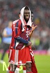 28.08.2026, Fussball Bundesliga 2026/2027, 1.Spieltag, FC Bayern München - VfB Stuttgart, in der Allianz-Arena München,   
Alphonso Davies (FC Bayern München) hat Spass

