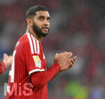 28.08.2026, Fussball Bundesliga 2026/2027, 1.Spieltag, FC Bayern München - VfB Stuttgart, in der Allianz-Arena München,   Ismael Saibari (FC Bayern München) klatscht


