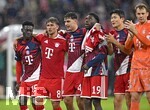 28.08.2026, Fussball Bundesliga 2026/2027, 1.Spieltag, FC Bayern München - VfB Stuttgart, in der Allianz-Arena München,   v.l. Bara Sapoko Ndiaye (Bayern München) , Tom Bischof (FC Bayern München), Aleksandar Pavlovic (Bayern München) , Alphonso Davies (FC Bayern München)und Min-jae Kim (Bayern München, Minjae Kim)  jubeln


