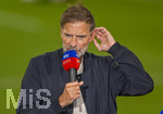 28.08.2026, Fussball Bundesliga 2026/2027, 1.Spieltag, FC Bayern München - VfB Stuttgart, in der Allianz-Arena München, Bundestrainer Jürgen Klopp (Deutschland) am SKY-Sport Mikrofon vor dem Spiel.