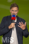 28.08.2026, Fussball Bundesliga 2026/2027, 1.Spieltag, FC Bayern München - VfB Stuttgart, in der Allianz-Arena München, Bundestrainer Jürgen Klopp (Deutschland) am SKY-Sport Mikrofon vor dem Spiel.