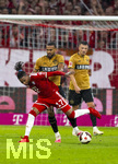 28.08.2026, Fussball Bundesliga 2026/2027, 1.Spieltag, FC Bayern München - VfB Stuttgart, in der Allianz-Arena München, Josha Vagnoman (hinten, Stuttgart) gegen Michael Olise (FC Bayern München) 