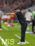28.08.2026, Fussball Bundesliga 2026/2027, 1.Spieltag, FC Bayern München - VfB Stuttgart, in der Allianz-Arena München, Trainer Sebastian Hoeneß (Stuttgart) in Rage  