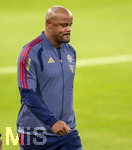 28.08.2026, Fussball Bundesliga 2026/2027, 1.Spieltag, FC Bayern München - VfB Stuttgart, in der Allianz-Arena München, Trainer Vincent Kompany (FC Bayern München) nachdenklich 