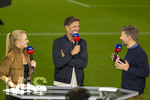 28.08.2026, Fussball Bundesliga 2026/2027, 1.Spieltag, FC Bayern München - VfB Stuttgart, in der Allianz-Arena München, Bundestrainer Jürgen Klopp (mitte, Deutschland) beim SKY-Sport Interview. links: Moderatorin Britta Hofmann, re: Thomas Hitzlsperger 