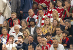 28.08.2026, Fussball Bundesliga 2026/2027, 1.Spieltag, FC Bayern München - VfB Stuttgart, in der Allianz-Arena München, mitte mit Kappe, Serge Gnabry (FC Bayern München) auf der Tribüne 