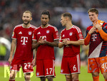 28.08.2026, Fussball Bundesliga 2026/2027, 1.Spieltag, FC Bayern München - VfB Stuttgart, in der Allianz-Arena München, v.li: Konrad Laimer (FC Bayern München), Michael Olise (FC Bayern München), Joshua Kimmich (FC Bayern München), Torwart Jonas Urbig (FC Bayern München) Schlussjubel.