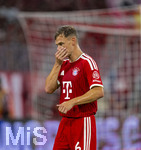 28.08.2026, Fussball Bundesliga 2026/2027, 1.Spieltag, FC Bayern München - VfB Stuttgart, in der Allianz-Arena München, Joshua Kimmich (FC Bayern München) nachdenklich 