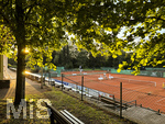 27.08.2026, Bad Wörishofen (Unterallgäu), Tennisanlage im Kurpark, im warmen Abendlicht.