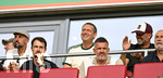 30.08.2026, Fussball Bundesliga 2026/2027, 1.Spieltag, FC Augsburg - FC Schalke 04, in der WWK-Arena Augsburg, Trainer Jürgen Klopp  (Deutschland) auf der Tribüne.


