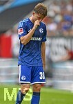 30.08.2026, Fussball Bundesliga 2026/2027, 1.Spieltag, FC Augsburg - FC Schalke 04, in der WWK-Arena Augsburg, Vitalie Becker (FC Schalke 04)  ist unzufrieden


