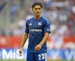 30.08.2026, Fussball Bundesliga 2026/2027, 1.Spieltag, FC Augsburg - FC Schalke 04, in der WWK-Arena Augsburg, Soufiane El-Faouzi (FC Schalke 04) ist unzufrieden


