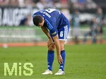 30.08.2026, Fussball Bundesliga 2026/2027, 1.Spieltag, FC Augsburg - FC Schalke 04, in der WWK-Arena Augsburg, Ron Schallenberg (FC Schalke 04) ärgert sich 


