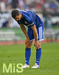 30.08.2026, Fussball Bundesliga 2026/2027, 1.Spieltag, FC Augsburg - FC Schalke 04, in der WWK-Arena Augsburg, Ron Schallenberg (FC Schalke 04) ärgert sich 


