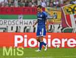 30.08.2026, Fussball Bundesliga 2026/2027, 1.Spieltag, FC Augsburg - FC Schalke 04, in der WWK-Arena Augsburg, Ron Schallenberg (FC Schalke 04) verläßt das Spiel nach seiner Roten Karte 


