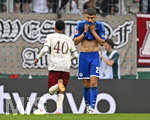 30.08.2026, Fussball Bundesliga 2026/2027, 1.Spieltag, FC Augsburg - FC Schalke 04, in der WWK-Arena Augsburg, Dejan Ljubicic (Schalke) ist enttäuscht.


