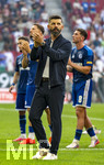 30.08.2026, Fussball Bundesliga 2026/2027, 1.Spieltag, FC Augsburg - FC Schalke 04, in der WWK-Arena Augsburg, Frust bei den Schalkern nach der Niederlage, Dank an die Fans in der Kurve, Trainer Miron Muslic (FC Schalke 04) 