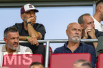 30.08.2026, Fussball Bundesliga 2026/2027, 1.Spieltag, FC Augsburg - FC Schalke 04, in der WWK-Arena Augsburg,  obere Reihe,  Bundestrainer Jürgen Klopp (Deutschland), 