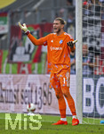 30.08.2026, Fussball Bundesliga 2026/2027, 1.Spieltag, FC Augsburg - FC Schalke 04, in der WWK-Arena Augsburg, Torwart Loris Karius (FC Schalke 04) in Rage.
