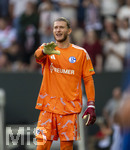 30.08.2026, Fussball Bundesliga 2026/2027, 1.Spieltag, FC Augsburg - FC Schalke 04, in der WWK-Arena Augsburg, Torwart Loris Karius (FC Schalke 04) in Rage.