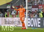 30.08.2026, Fussball Bundesliga 2026/2027, 1.Spieltag, FC Augsburg - FC Schalke 04, in der WWK-Arena Augsburg, Torwart Loris Karius (FC Schalke 04) in Rage.