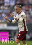 30.08.2026, Fussball Bundesliga 2026/2027, 1.Spieltag, FC Augsburg - FC Schalke 04, in der WWK-Arena Augsburg, Marius Wolf (FC Augsburg) unzufrieden.