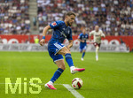 30.08.2026, Fussball Bundesliga 2026/2027, 1.Spieltag, FC Augsburg - FC Schalke 04, in der WWK-Arena Augsburg, Adil Aouchiche (FC Schalke 04) am Ball 
