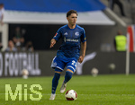 30.08.2026, Fussball Bundesliga 2026/2027, 1.Spieltag, FC Augsburg - FC Schalke 04, in der WWK-Arena Augsburg, Soufiane El-Faouzi (FC Schalke 04) am Ball 