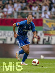 30.08.2026, Fussball Bundesliga 2026/2027, 1.Spieltag, FC Augsburg - FC Schalke 04, in der WWK-Arena Augsburg, Nikola Katic (FC Schalke 04) am Ball 