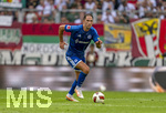 30.08.2026, Fussball Bundesliga 2026/2027, 1.Spieltag, FC Augsburg - FC Schalke 04, in der WWK-Arena Augsburg, Nikola Katic (FC Schalke 04) am Ball 