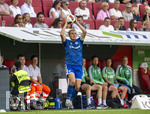 30.08.2026, Fussball Bundesliga 2026/2027, 1.Spieltag, FC Augsburg - FC Schalke 04, in der WWK-Arena Augsburg, Timo Becker (FC Schalke 04) bei seinem weiten Einwurf.