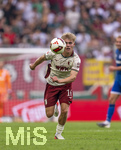 30.08.2026, Fussball Bundesliga 2026/2027, 1.Spieltag, FC Augsburg - FC Schalke 04, in der WWK-Arena Augsburg,  Hennes Behrens (FC Augsburg) am Ball 