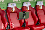 30.08.2026, Fussball Bundesliga 2026/2027, 1.Spieltag, FC Augsburg - FC Schalke 04, in der WWK-Arena Augsburg, Computer-Tablet an der Ersatzbank der Schalker.