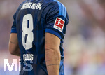 30.08.2026, Fussball Bundesliga 2026/2027, 1.Spieltag, FC Augsburg - FC Schalke 04, in der WWK-Arena Augsburg, Robin Gosens (FC Schalke 04) beim Einwurf.